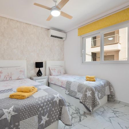 Apolo Beach Front - Sea View Luxury Apartment Торевьиа Экстерьер фото