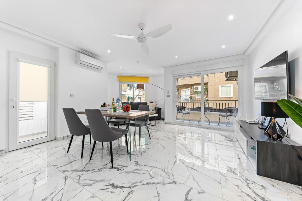 Apolo Beach Front - Sea View Luxury Apartment Торевьиа Экстерьер фото