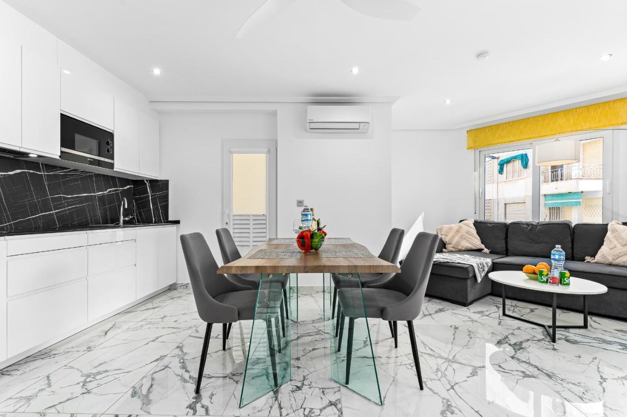 Apolo Beach Front - Sea View Luxury Apartment Торевьиа Экстерьер фото