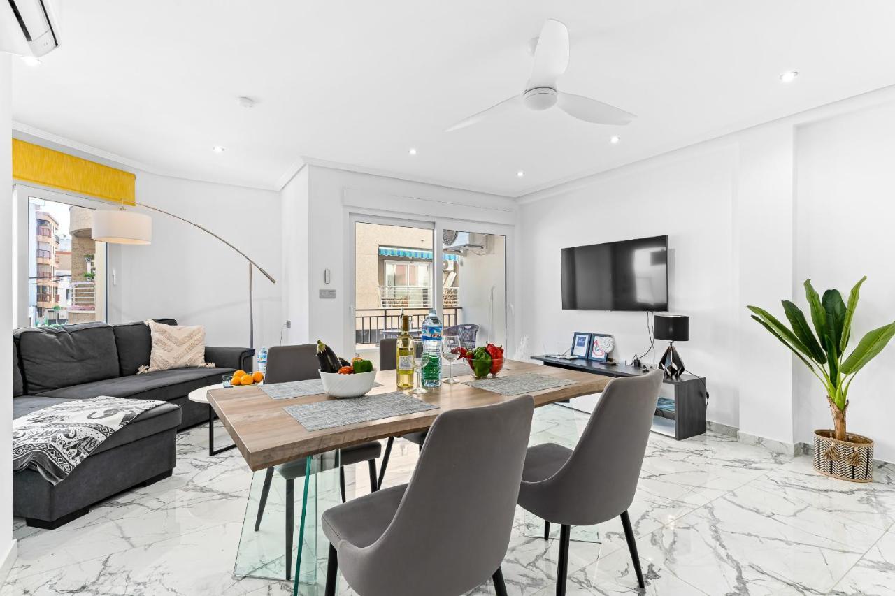 Apolo Beach Front - Sea View Luxury Apartment Торевьиа Экстерьер фото