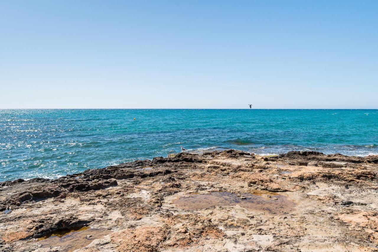 Apolo Beach Front - Sea View Luxury Apartment Торевьиа Экстерьер фото