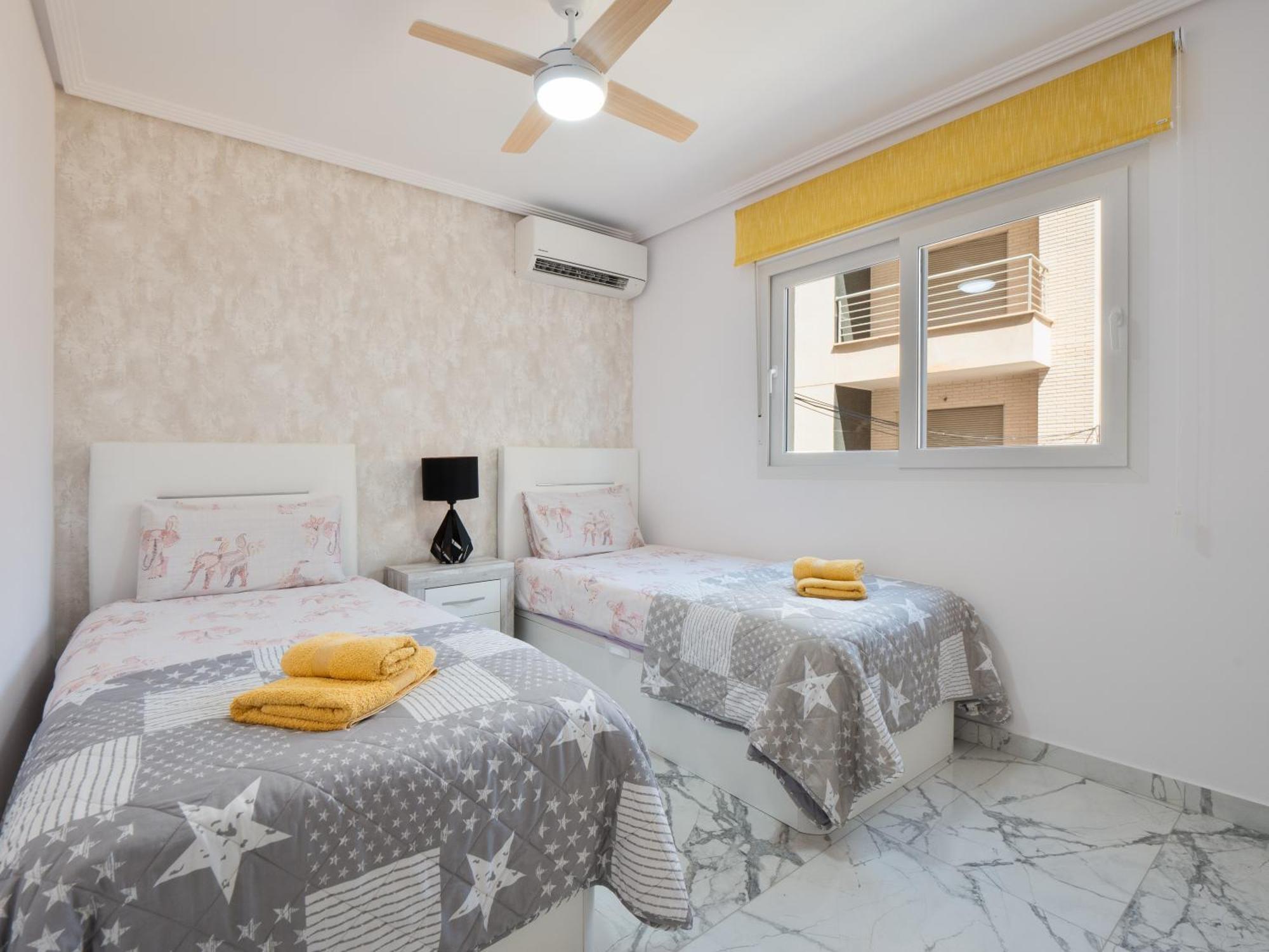Apolo Beach Front - Sea View Luxury Apartment Торевьиа Экстерьер фото